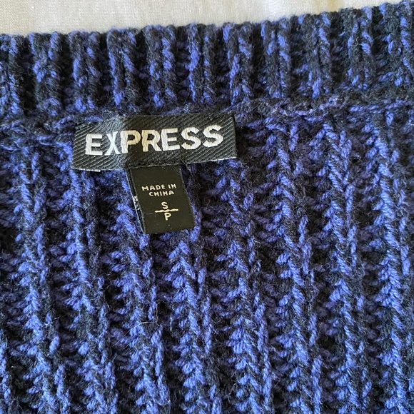 🌵Express Sweater 🌵 - Picture 2 of 3